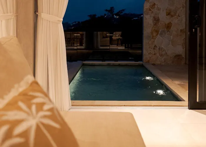 Villa Yemanja - Dua - 3-bedroom Ocean View & Pool Villa, Uluwatu